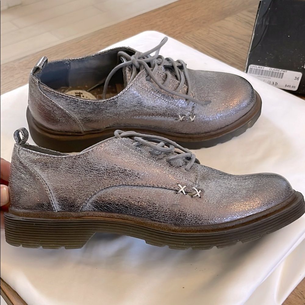 COOLWAY PEWTER LACE OXFORDS.   NEW IN BOX